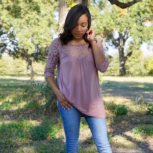 Lace tunic or maternity top